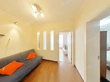 近9号线 生活便利通行方便 好楼层 业主诚心出售