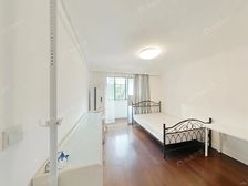 诚意出售,看房方便,户型优质