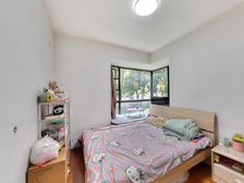 洋房后排安静有院子采光好,拐角大飘窗业主诚意出售