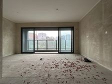 九龙坡区 金辉云缦长滩 三房 163万