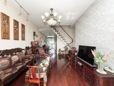 2003年品质小区,带阁楼3室2厅2卫,看房随时诚心卖