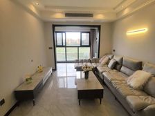 凤城华府二期3室2厅2卫南朝向44.8万元/套出售