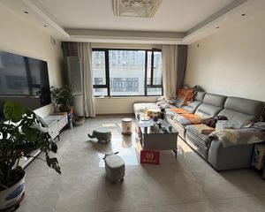 南北通透国祥府3室1厅精装修
