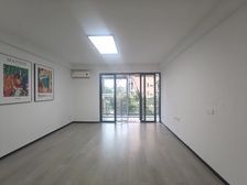 江北区 龙湖春森彼岸一二期 四房 388万