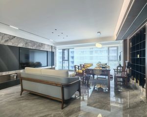 滨河沁月府4室2厅3卫南朝向550.0万元/套出售