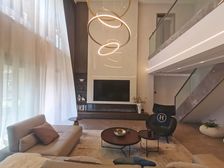 光环商圈 香港置地约克郡壹号湖畔 空中别墅 豪华装修 视野好