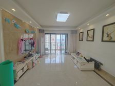 民大地铁口 南北通透精装大三房 送车位 中房新天地!