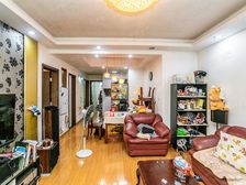 小区中心位置,不靠近马路,房型正气,得房率高