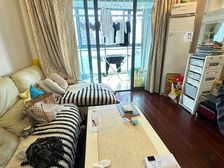 飞机两房!三开间朝南,厅南北通透,电梯中间层,地铁口