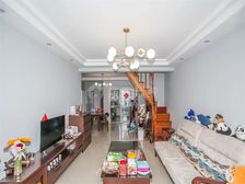 精装修六楼 采光视野好阁楼做好 看房方便