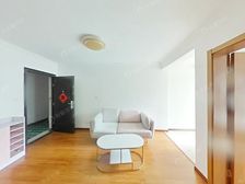 钥匙房,前排采光特别棒。带装修,拎包入住