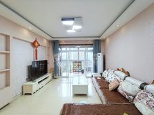 大渡口区 人民医院边 大三房 65万 近轻轨