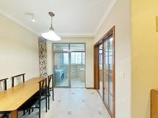 新上不靠路南北通两房,高区视野敞亮,产权清晰随时可签