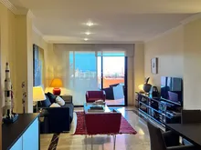 位于马拉加埃斯特波纳(Estepona)的宽敞别墅,带游泳池