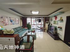 钓鱼台 2层 大三居室 卫生间带窗户