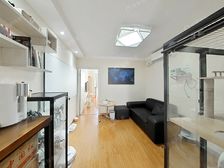 新上 电梯房 南北通 一房一厅 精装修 位置好 随时看房