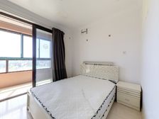 地铁口,原始动迁,景观一房,南面靠河,视野空旷