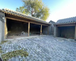 安定门北锣鼓巷 东绦胡同小独院 新翻建房况好 看房有钥匙