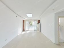 新上三房,位置安静,飞机户型,诚意出售,看房方便