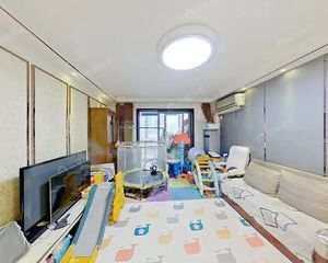 千鹤家园,70万精装三居室,gao原值,无遮挡,看房方便。