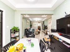 视野无遮挡 全天采光 好停车 房龄2011年 近地铁