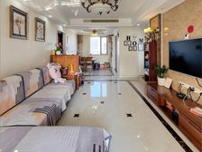 海创家园珑湾熙岸(1-6幢) 精装修 有电梯 双卫格局