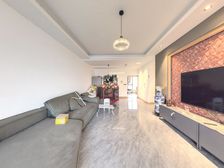 南滨路上一线江景带屋顶花园+精装三房+朝南70年产权