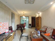 九龙坡区万象城铁马对面 新华春天精装三房 只卖65万错过难求