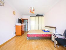 有使用阁楼,南北两房,滨江大道旁,透亮采光,安静位置,拎包入