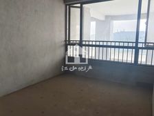 五象总部之地 稀缺楼中楼单价仅8字头