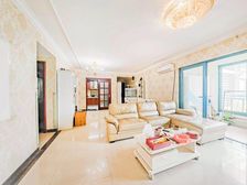 恒大城二期 4室2厅 南 北