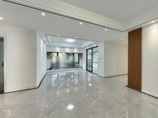 品质小区,低密度住宅,万科物业,有花园可以用啊!