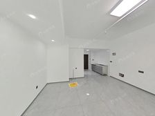 奥林清华东区4室1厅 毛坯 朝南户型 楼层采光好