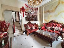 联排别墅精装南北实得面积370平赠送空间大拎包即住采光环境好