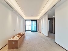 真房源!业主诚心出售 中间楼层安静不吵 值得购买!