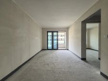 中央公园 海成云境二房82万