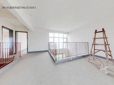 一期的顶复,位置好,前排双湖景全新毛坯带大露台