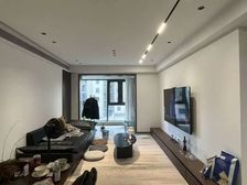 绿地观堂3室2厅2卫南朝向180.0万元/套出售