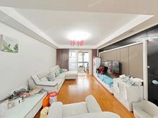 您理想情房,12号线轨交旁,精装修40万,景观好,楼层好