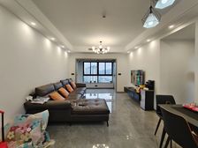 鹿角 融创欧麓花园城博琅郡一期四房96万