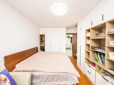 新上好房,南北通风,前后无遮挡,全明采光,看房随时