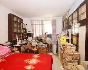 窦店·山水汇豪A区·一层出入方便 户型方正