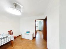 罗秀新村一梯两户精装,不靠马路,河景房,钥匙房随时好看