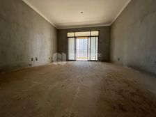 户型方正,174㎡1万,采光好