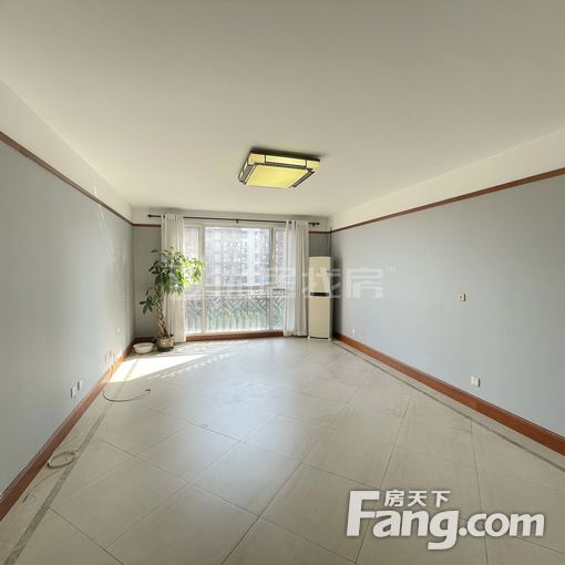  �շ�����,�и߲�,С���м�λ�� 