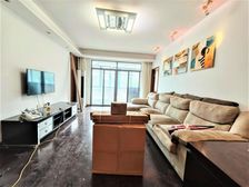 大四房四代同堂!业主诚售看房方便,停车方便近韩国街