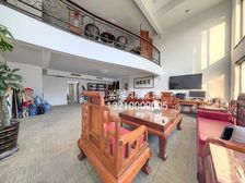 新上鲁信未央大户型 顶楼复式 海景 带观海平台