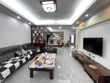 安吉万达旁 地铁口 市政小区 122平3居 南向精装修