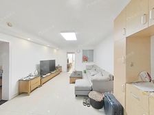 一梯两户,全明户型,中秧空调+地暖+超大花园