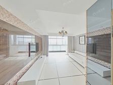 新上好房 对面招商花园城 小区环境好 看房方便